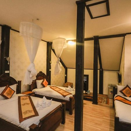 Ananta Hotel Luangprabang Exterior photo
