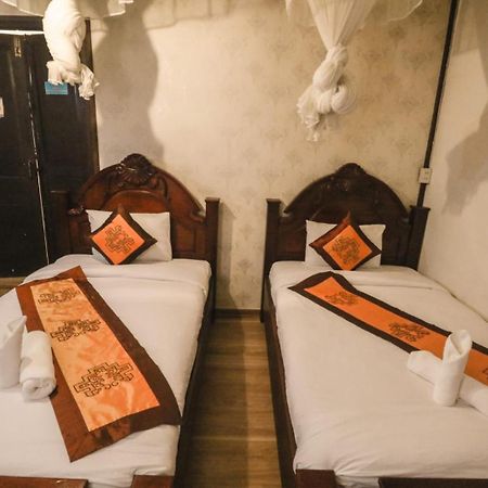 Ananta Hotel Luangprabang Exterior photo