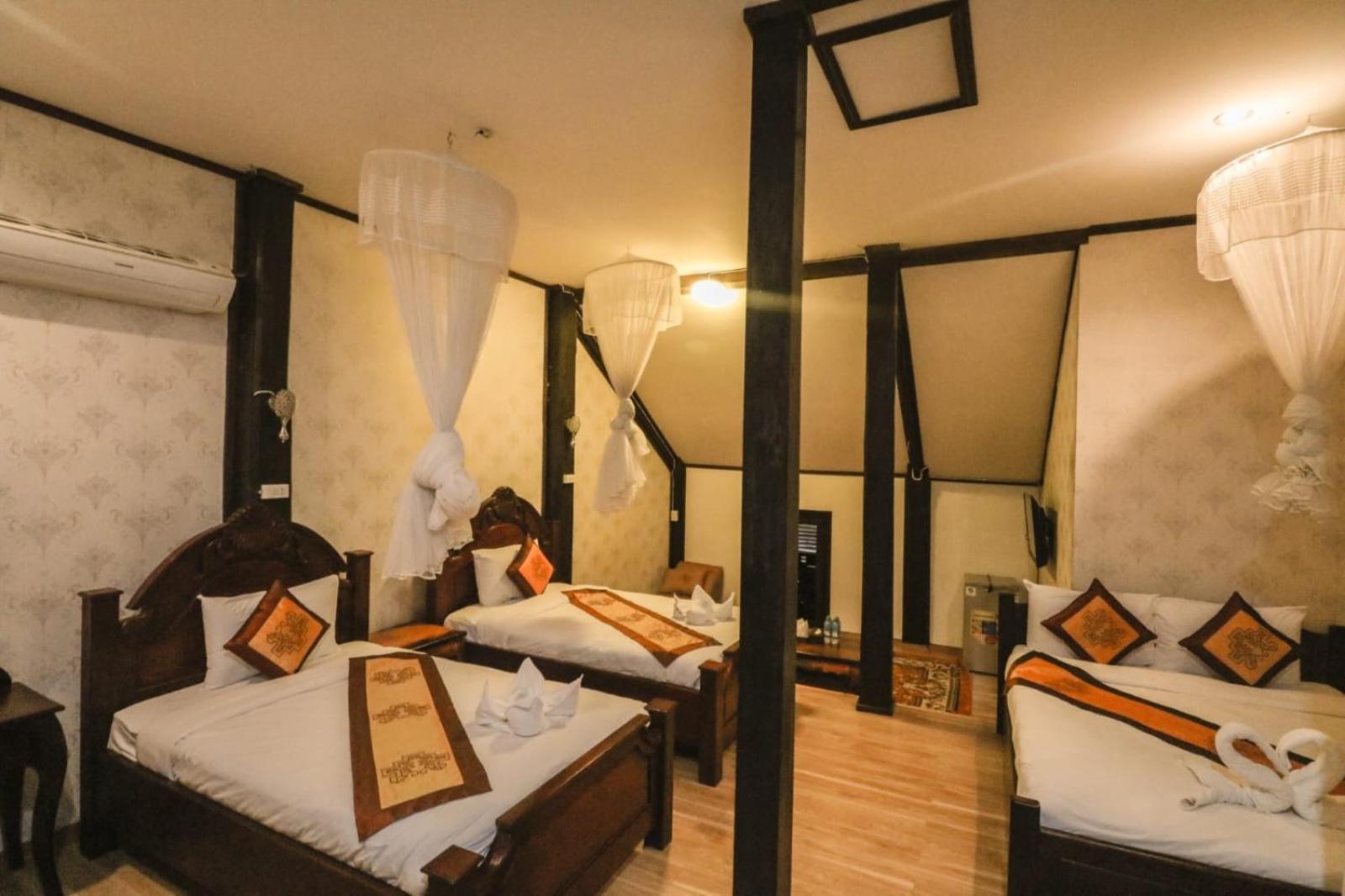 Ananta Hotel Luangprabang Exterior photo